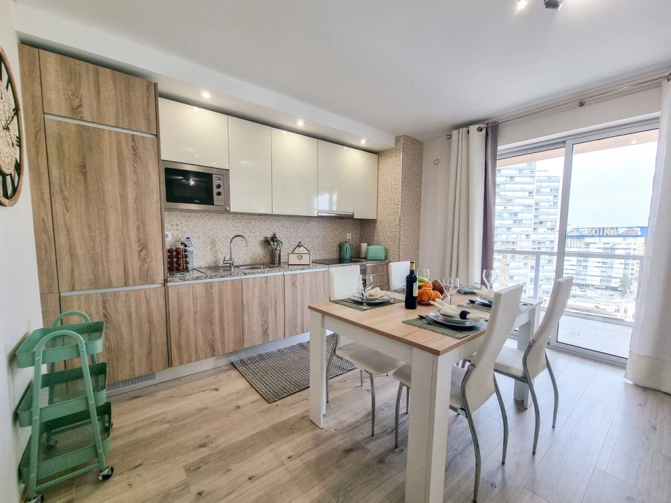 Apartamento T1 para Venda em Portimão Foto 3