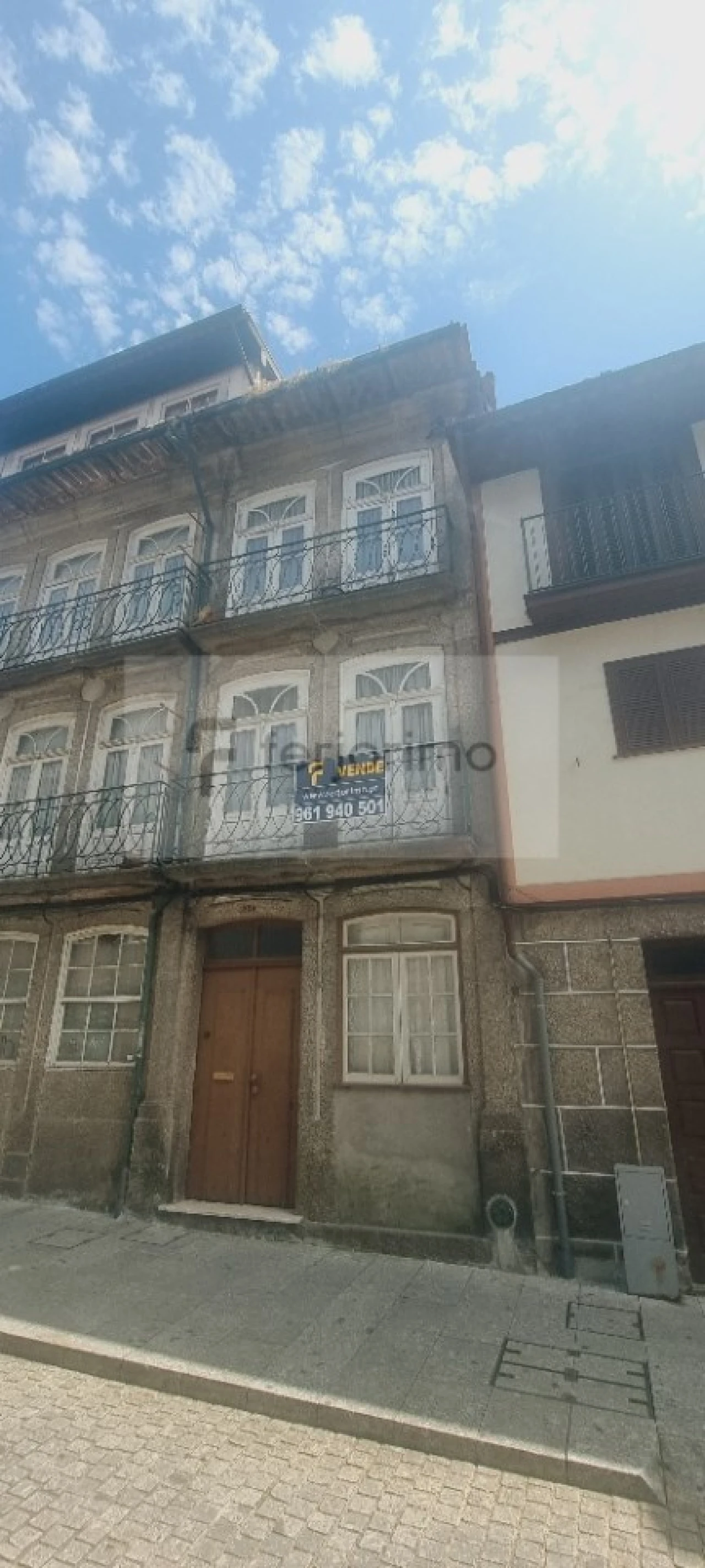 Prédio para Venda em Oliveira, São Paio e São Sebastião Foto 10