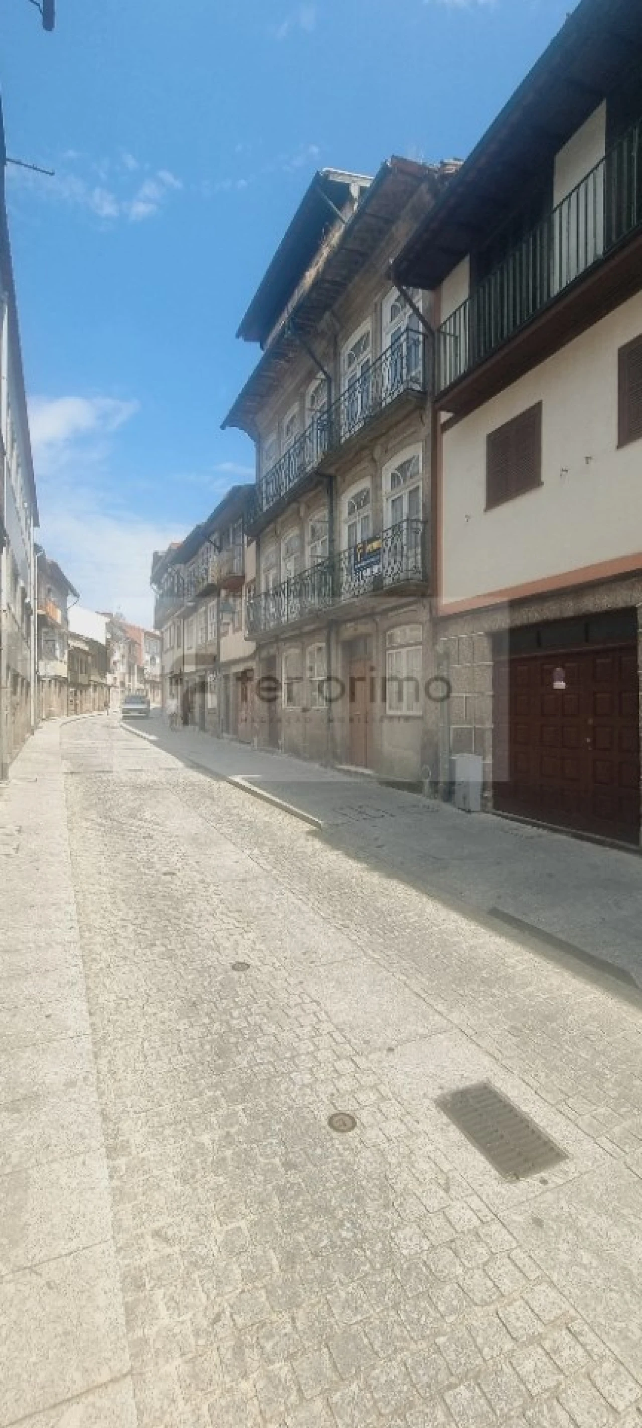 Prédio para Venda em Oliveira, São Paio e São Sebastião Foto 11