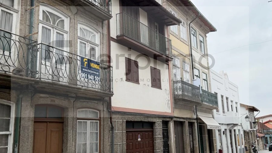 Prédio para Venda em Oliveira, São Paio e São Sebastião