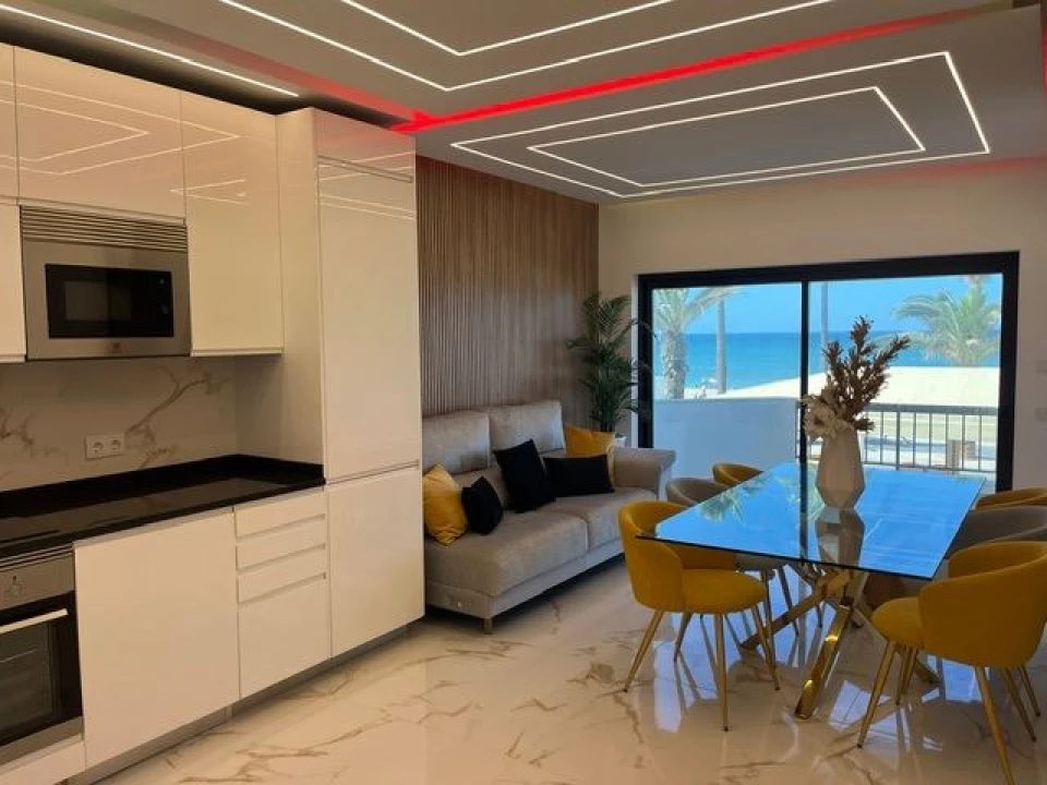 Apartamento T3 para Venda em Quarteira Foto 2