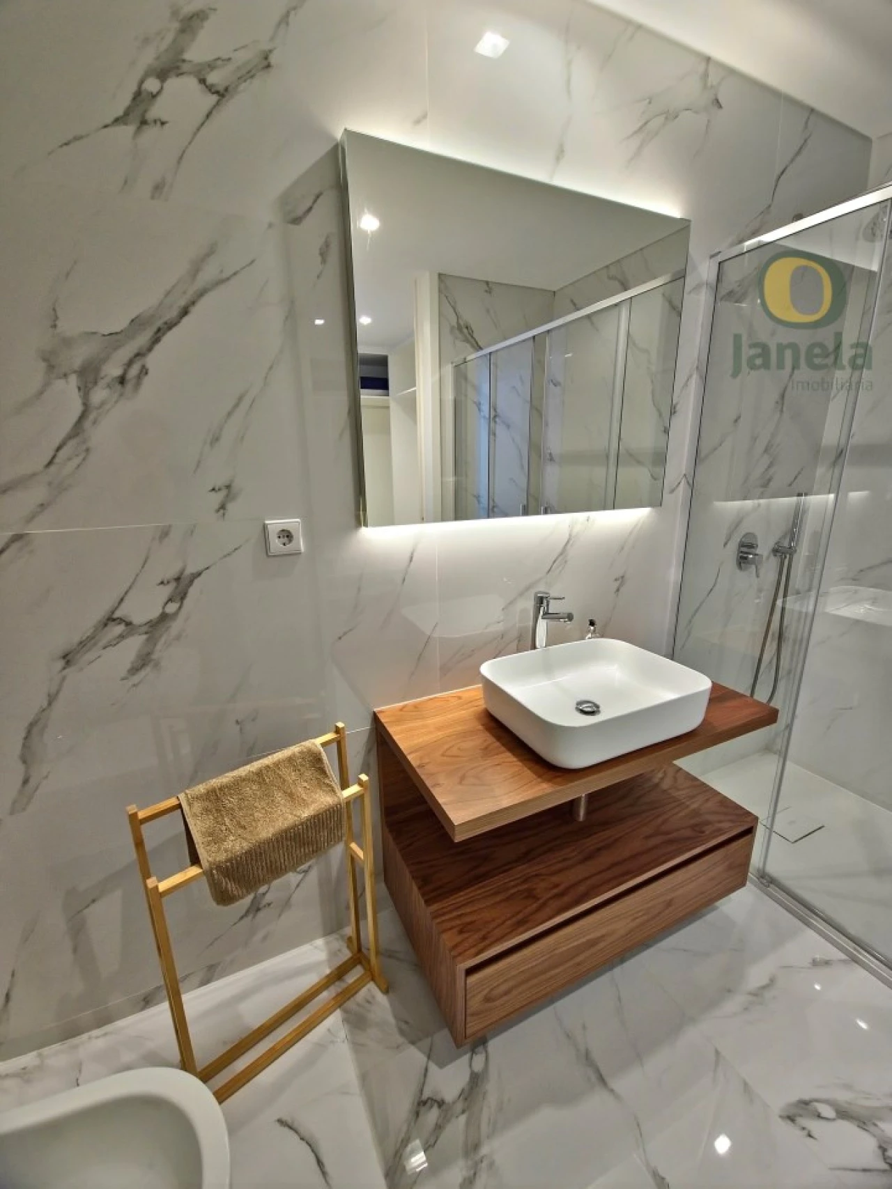 Apartamento T4 para Venda em Olhão Foto 20