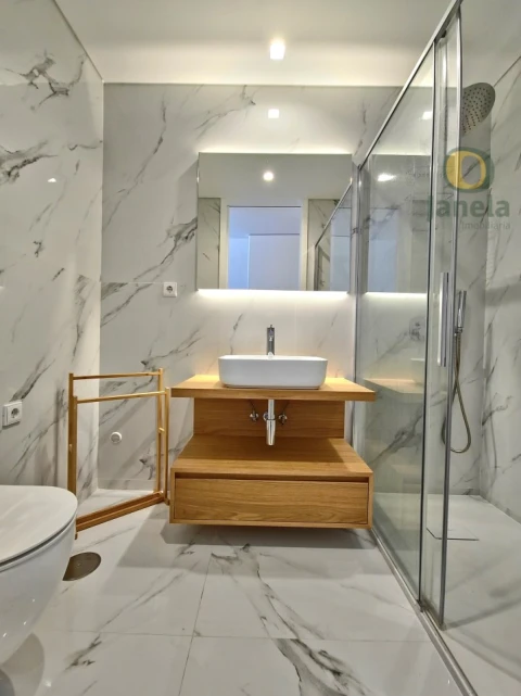 Apartamento T4 para Venda em Olhão