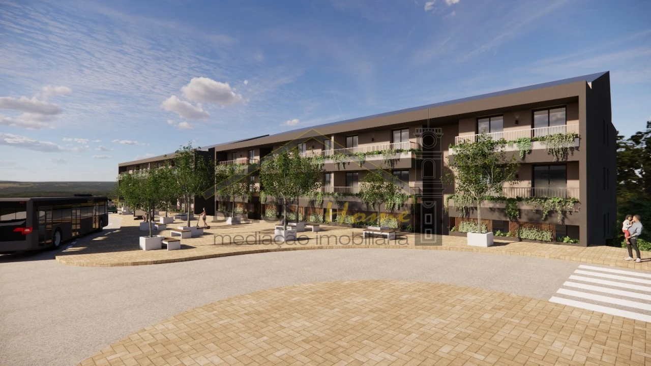 Apartamento T5 para Venda em Santa Clara e Castelo Viegas Foto 1