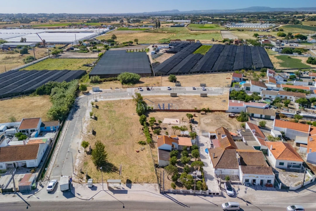 Terreno para Venda em Sarilhos Grandes Foto 3