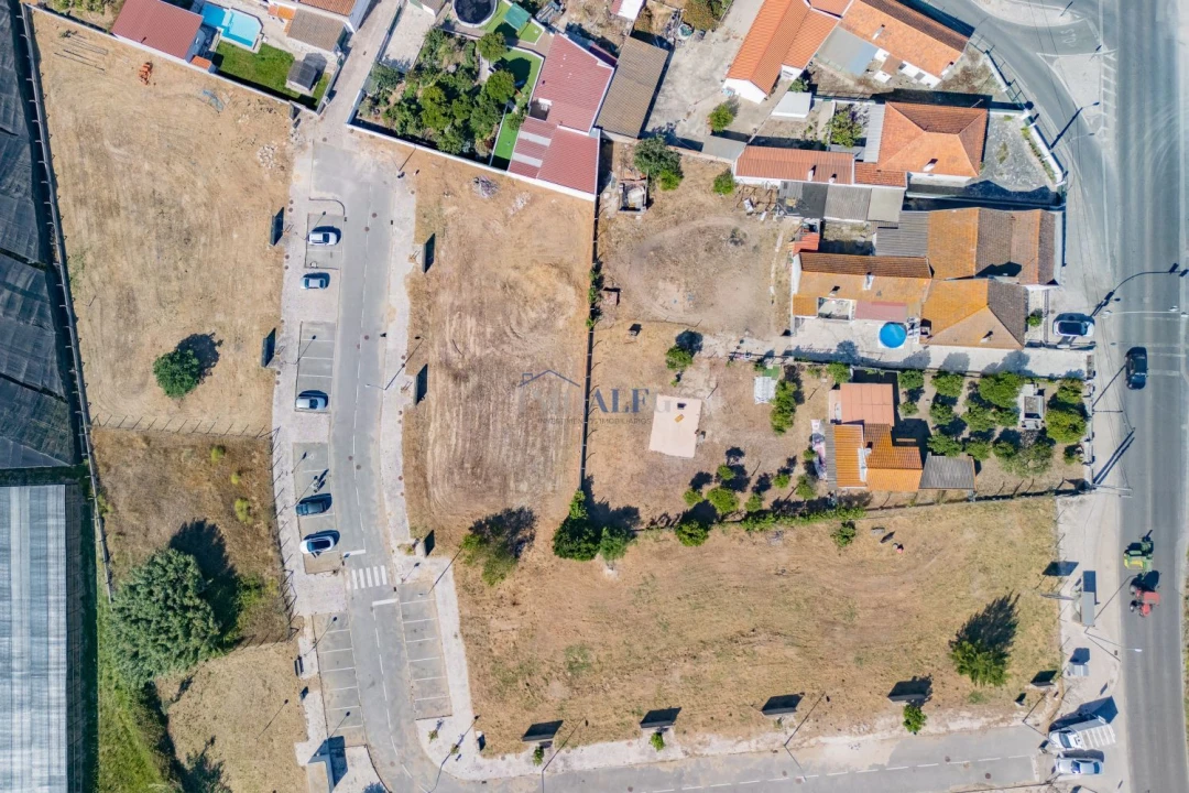 Terreno para Venda em Sarilhos Grandes Foto 17