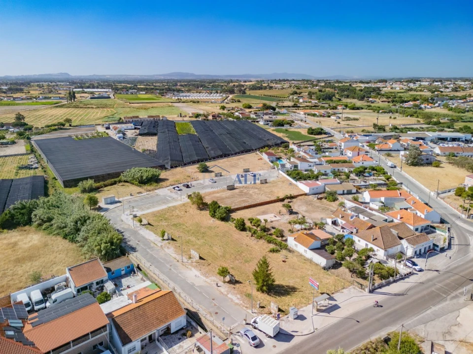 Terreno para Venda em Sarilhos Grandes Foto 2