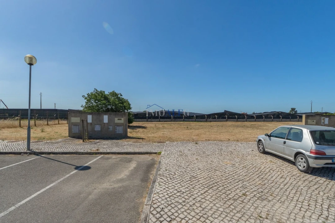Terreno para Venda em Sarilhos Grandes Foto 22