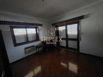 Moradia T5 para Venda em Bougado (São Martinho e Santiago)