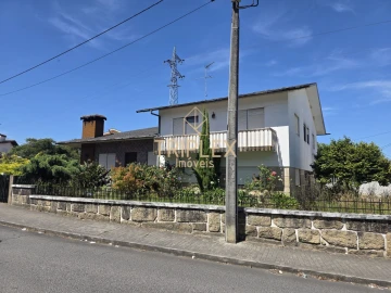 Moradia T5 para Venda em Bougado (São Martinho e Santiago)