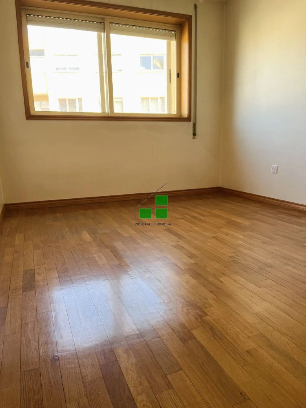 Apartamento T3 para Venda em Cedofeita, Santo Ildefonso, Sé, Miragaia, São Nicolau e Vitória Foto 4