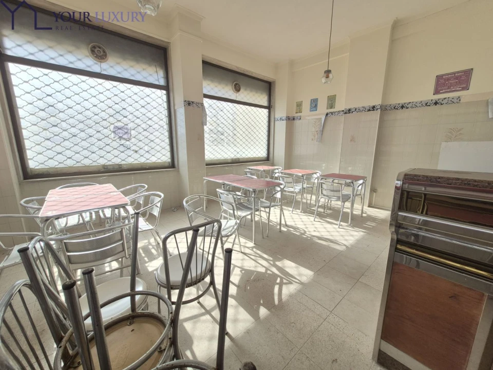 Loja para Arrendamento em Agualva e Mira-Sintra Foto 2