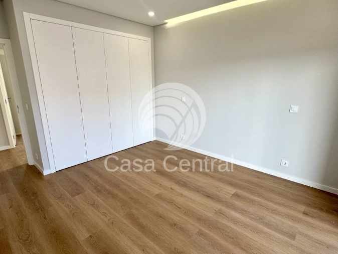Moradia T3 para Venda em São Domingos de Rana Foto 20