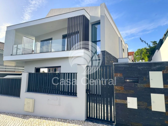 Moradia T3 para Venda em São Domingos de Rana Foto 44