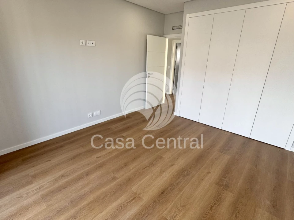 Moradia T3 para Venda em São Domingos de Rana Foto 28