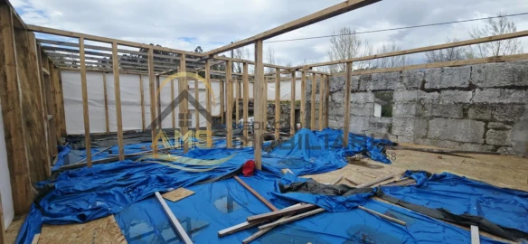 Moradia T3 para Venda em Golães