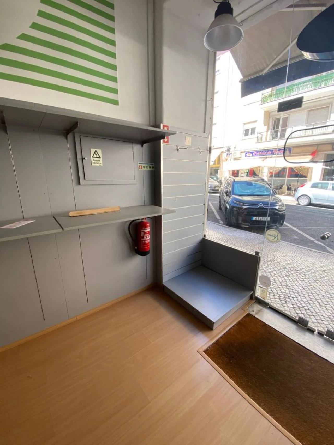 Loja para Arrendamento em Alvalade Foto 19