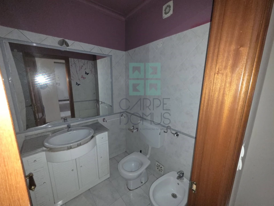 Apartamento T3 para Venda em Carregado e Cadafais Foto 9