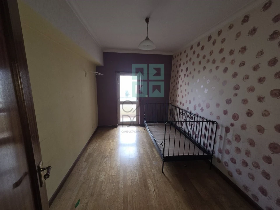 Apartamento T3 para Venda em Carregado e Cadafais Foto 10