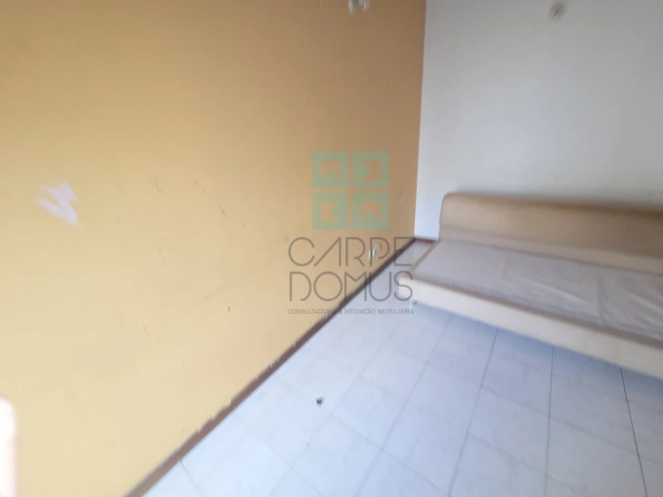 Apartamento T3 para Venda em Carregado e Cadafais Foto 16