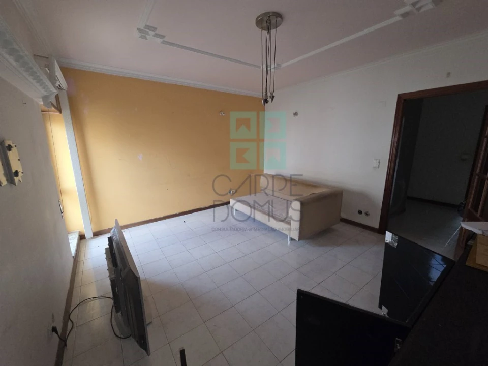 Apartamento T3 para Venda em Carregado e Cadafais Foto 17