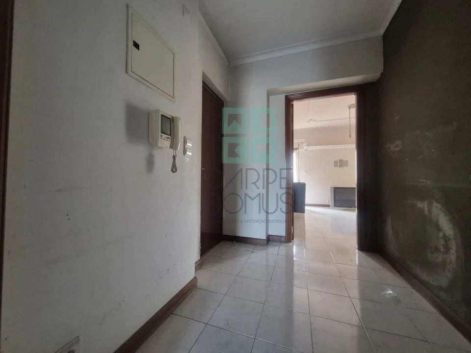 Apartamento T3 para Venda em Carregado e Cadafais Foto 18
