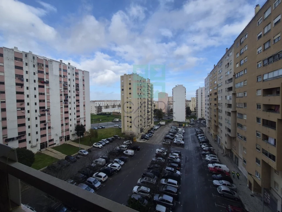 Apartamento T3 para Venda em Carregado e Cadafais Foto 26
