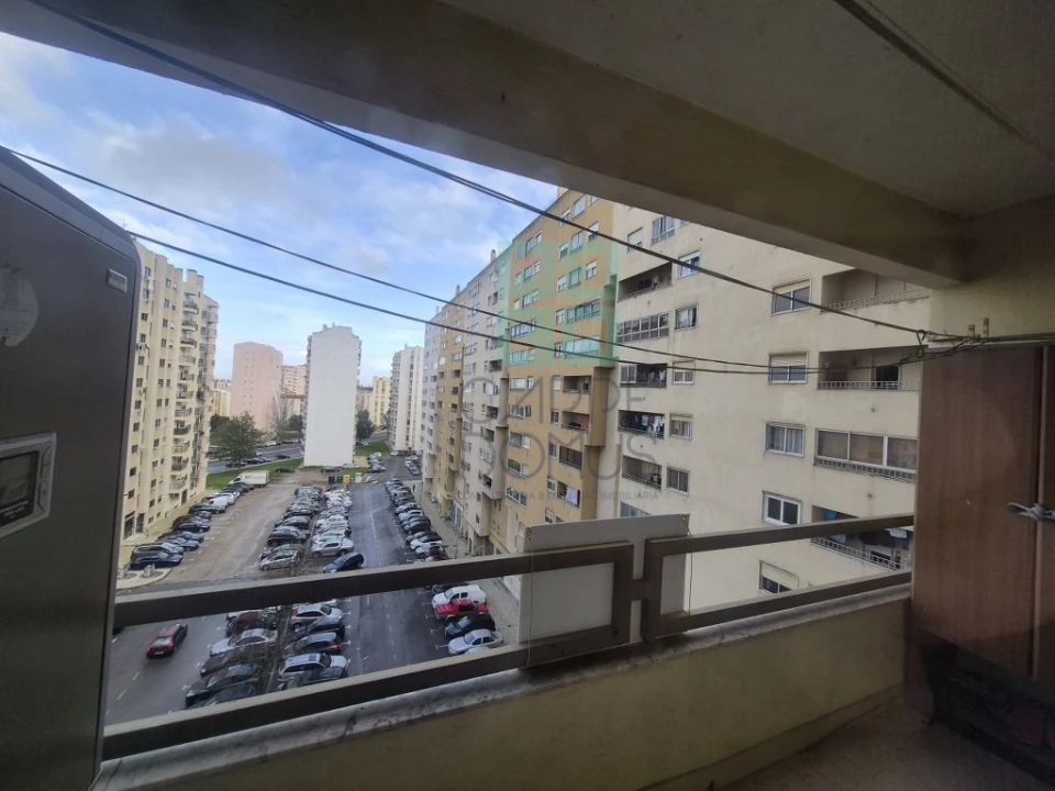 Apartamento T3 para Venda em Carregado e Cadafais Foto 30