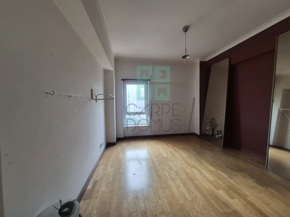 Apartamento T3 para Venda em Carregado e Cadafais Foto 32