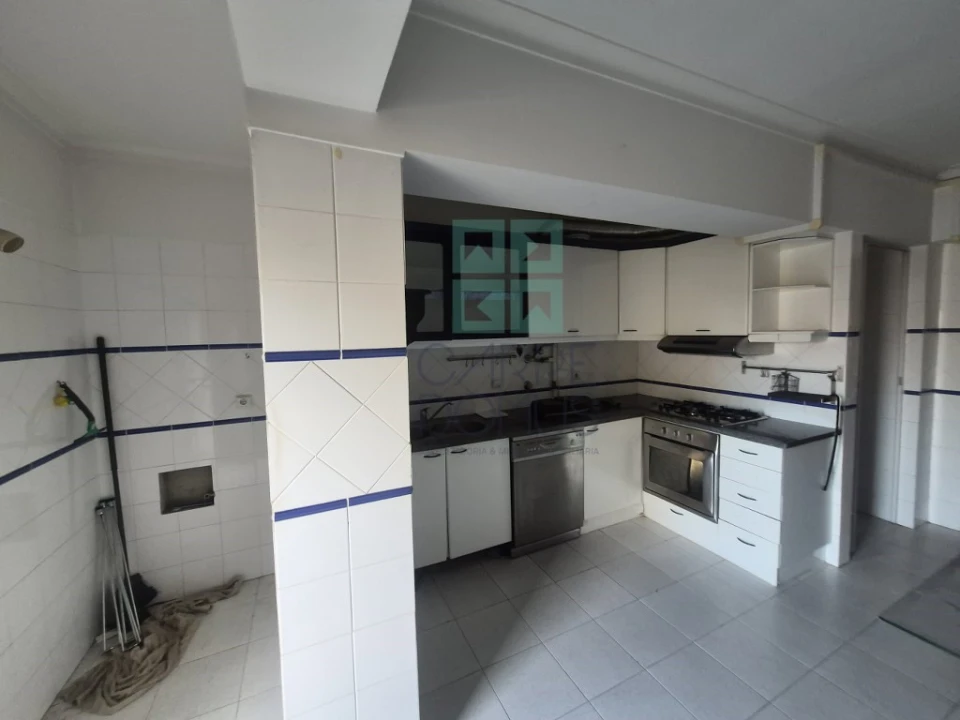 Apartamento T3 para Venda em Carregado e Cadafais Foto 37
