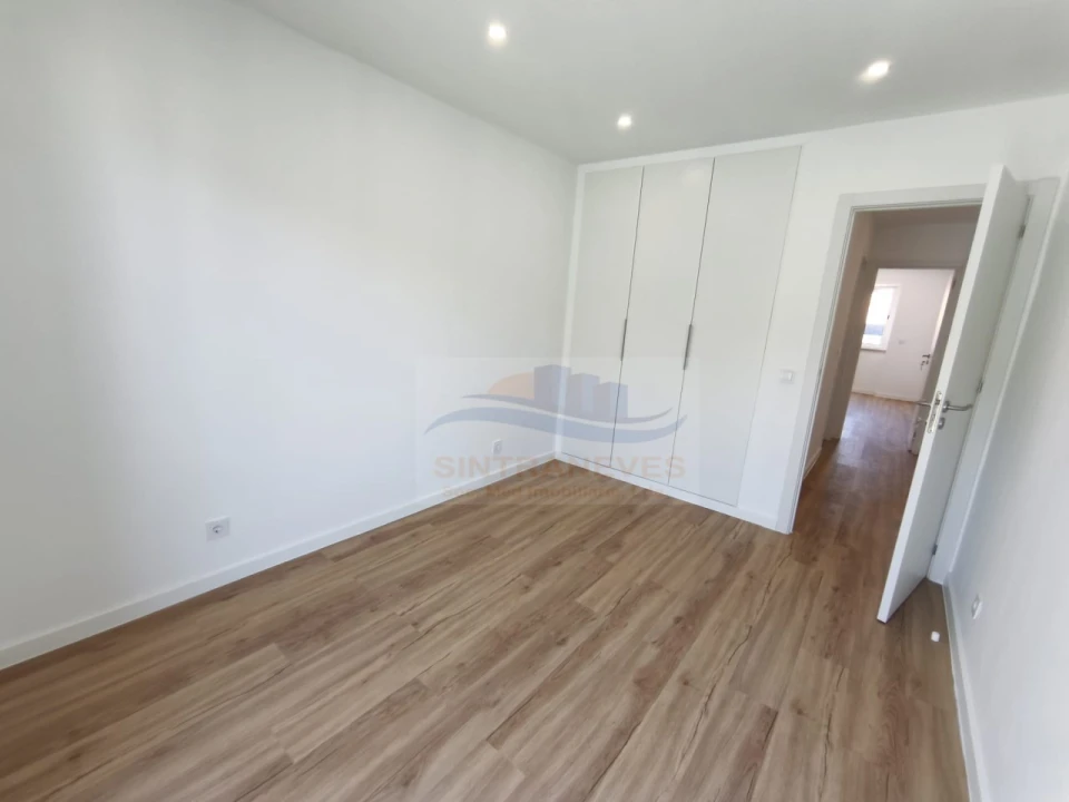 Apartamento T3 para Venda em Cacém e São Marcos Foto 11