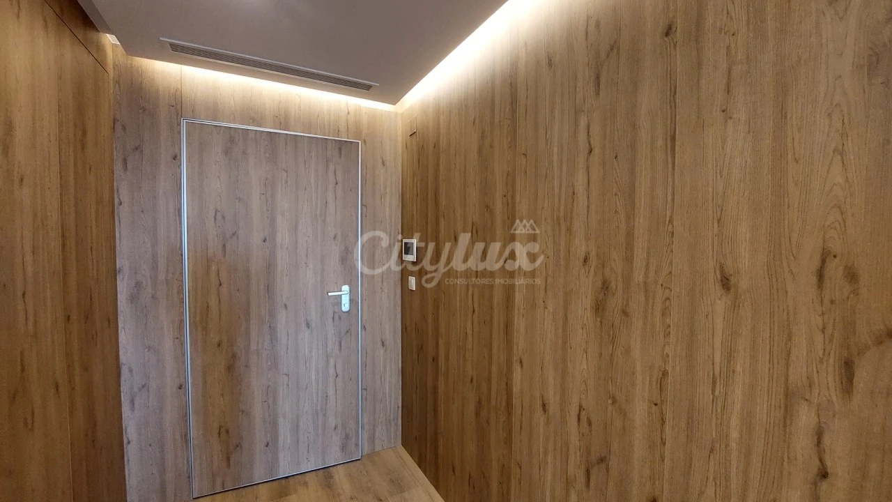 Apartamento T4 para Venda em Carcavelos e Parede Foto 31