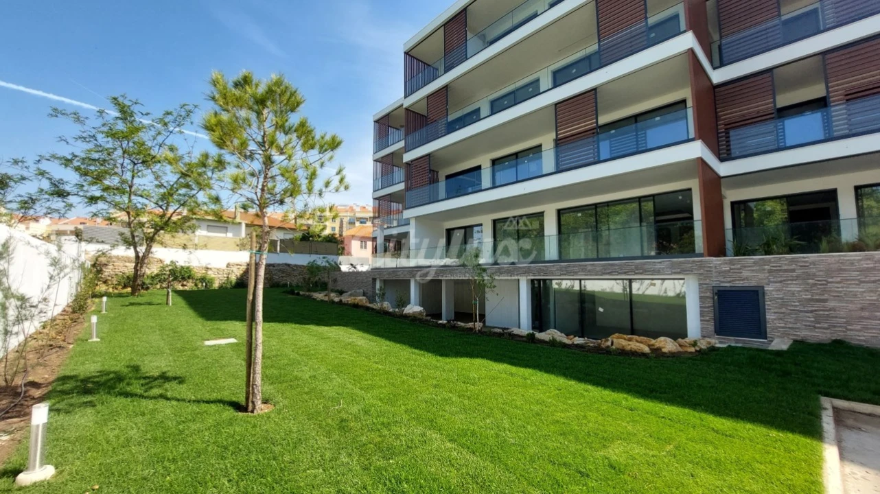 Apartamento T4 para Venda em Carcavelos e Parede Foto 37