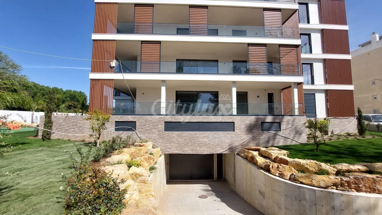 Apartamento T4 para Venda em Carcavelos e Parede Foto 41