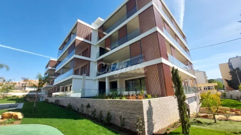 Apartamento T4 para Venda em Carcavelos e Parede