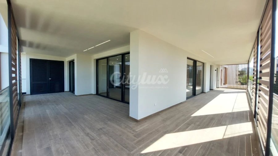 Apartamento T4 para Venda em Carcavelos e Parede Foto 7