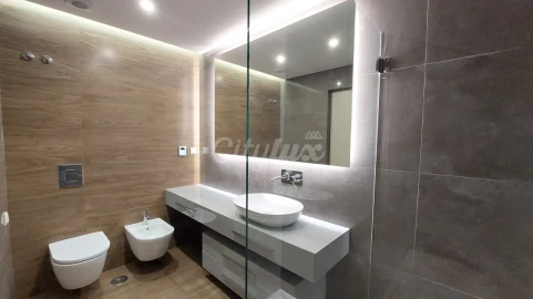 Apartamento T2 para Venda em Carcavelos e Parede