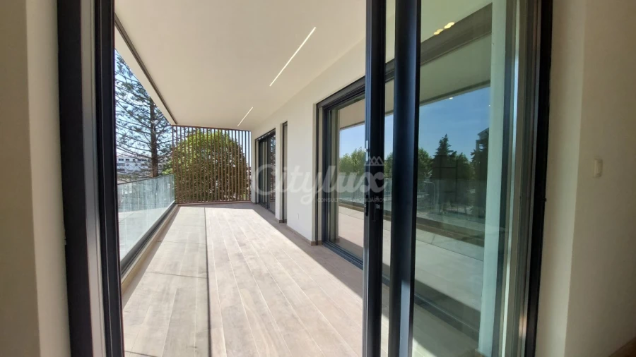 Apartamento T2 para Venda em Carcavelos e Parede Foto 8