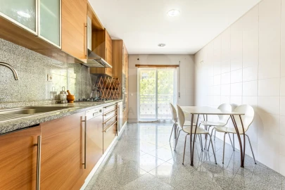 Apartamento T3 para Venda em União das Freguesias de Setúbal