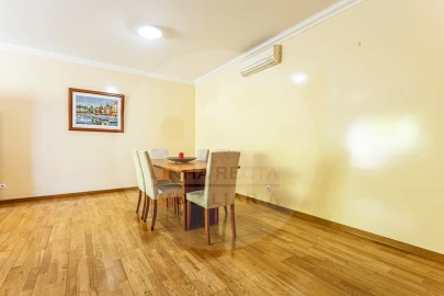 Apartamento T3 para Venda em União das Freguesias de Setúbal