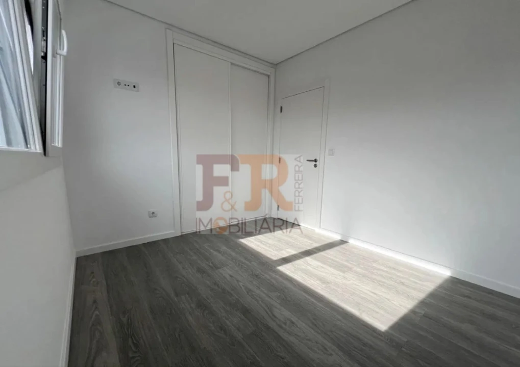 Moradia T3 para Venda em Fernao Ferro Foto 11