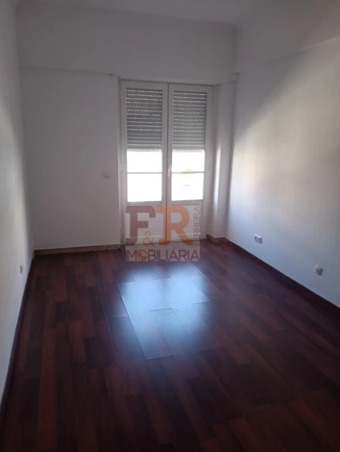 Apartamento T2 para Venda em Falagueira-Venda Nova