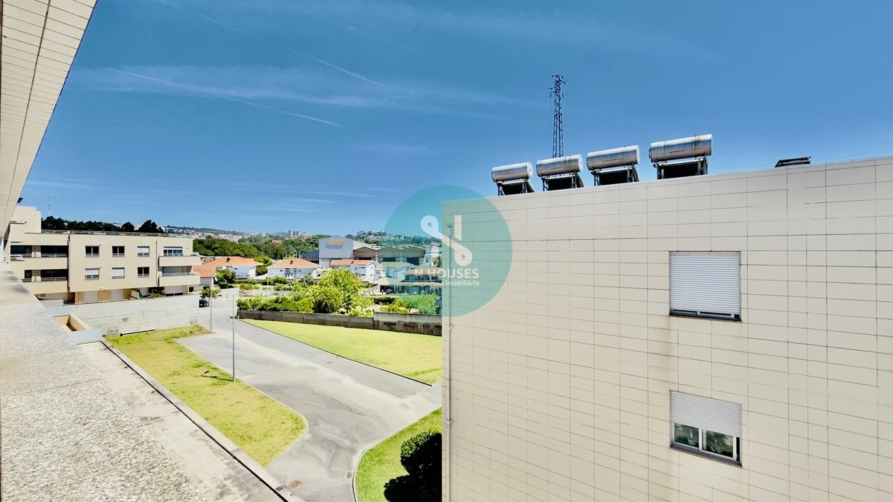 Apartamento T1 para Venda em Mafamude e Vilar do Paraíso Foto 11
