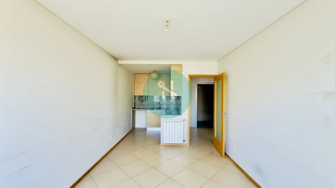 Apartamento T1 para Venda em Mafamude e Vilar do Paraíso