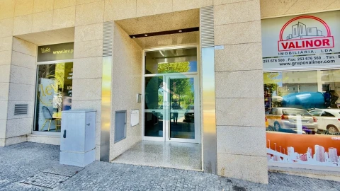 Apartamento T1 para Venda em Mafamude e Vilar do Paraíso