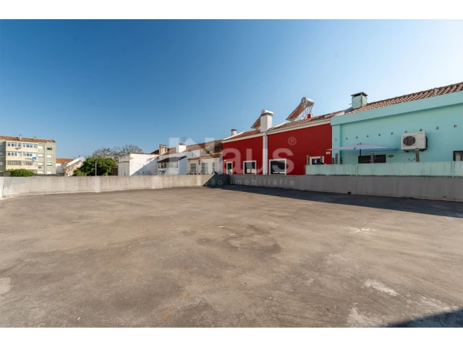 Apartamento T3 para Venda em Moita Foto 18