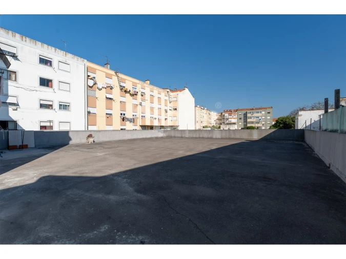 Apartamento T3 para Venda em Moita Foto 19