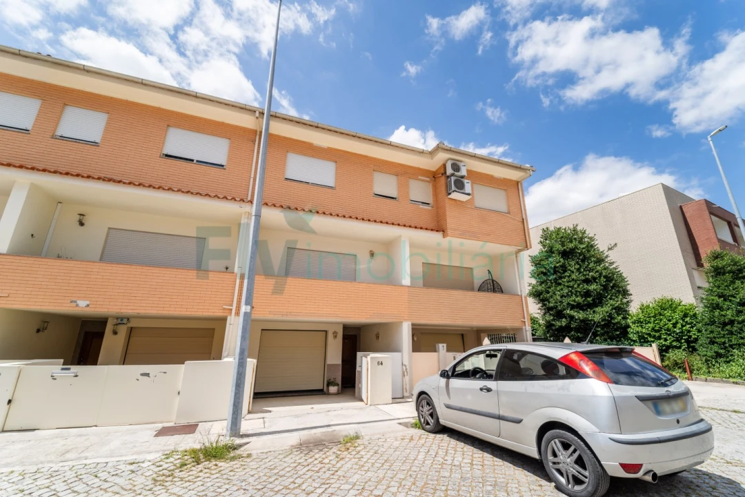 Moradia T3 para Venda em Caldas de Vizela (São Miguel e São João) Foto 49