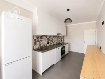 Apartamento T2 para Venda em Marrazes e Barosa