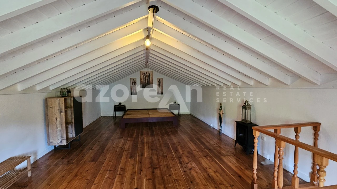 Moradia T2 para Venda em Povoação Foto 6